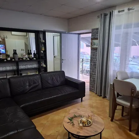 Hermes Appartament Apartmán