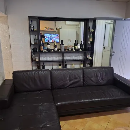 Apartmán Hermes Appartament Vlorë